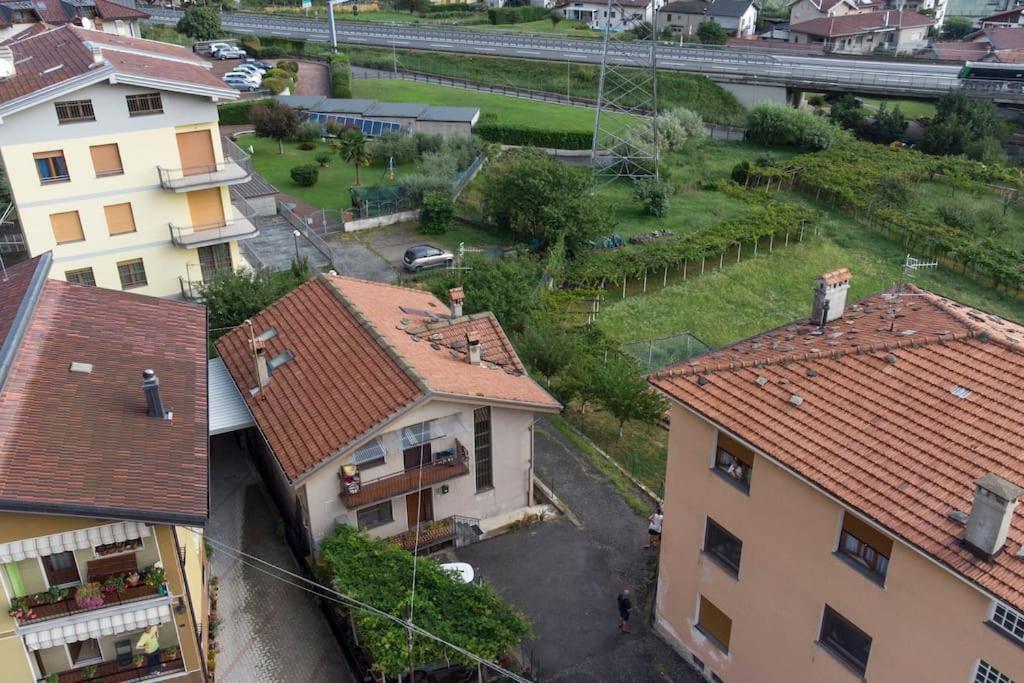 Casa Vacanze Quinci-Valle Quincinetto ภายนอก รูปภาพ